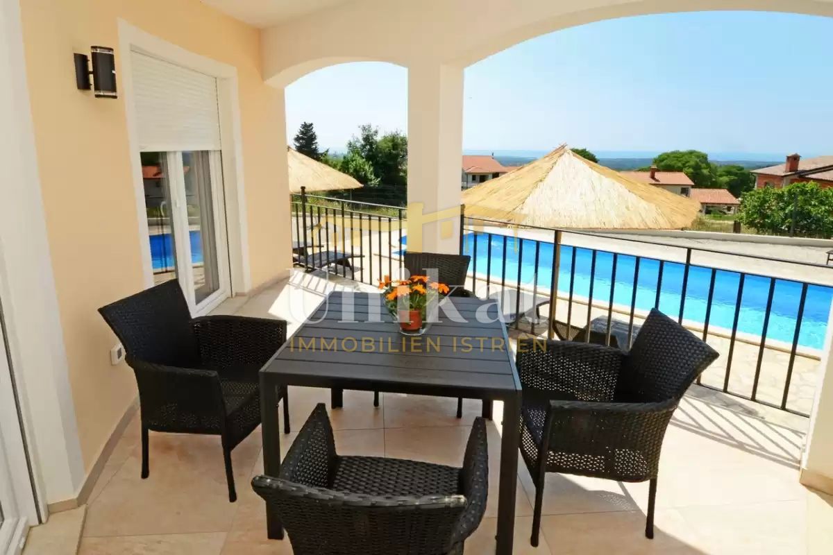 Luksuzna vila s fantastičnim pogledom na morje